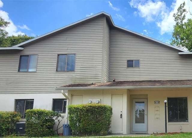 Property at 658 Olympic Dr, Ocoee, FL 34761, 2 beds, 2.5 baths