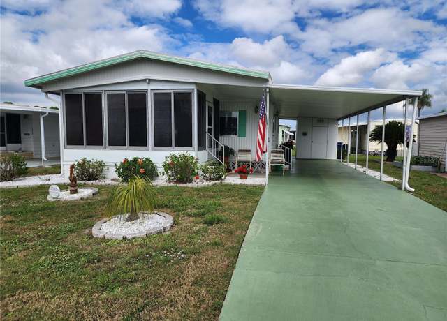 Property at 5530 Denmark Dr, Bradenton, FL 34207, 2 beds, 2 baths