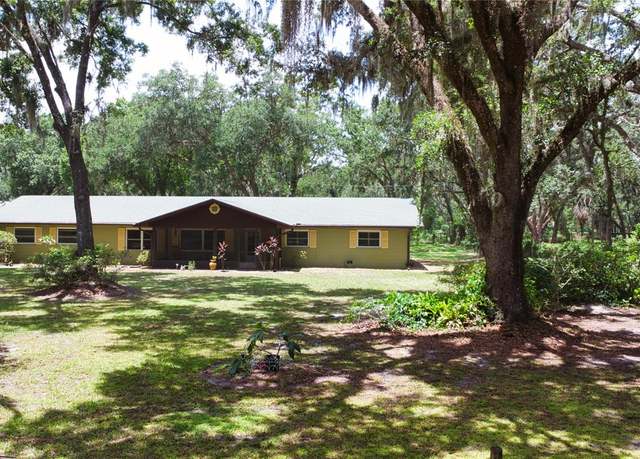 Property at 4014 Mossy Oak Dr, Lakeland, FL 33810, 3 beds, 2.5 baths