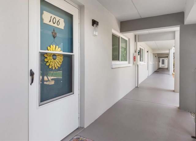 Property at 649 Tamiami Trl S #106, Venice, FL 34285, 2 beds, 2 baths