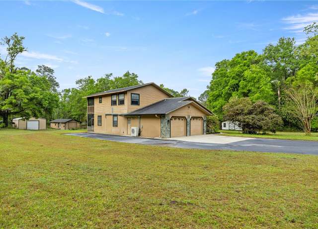 Property at 20190 SW 54th St, Dunnellon, FL 34431, 4 beds, 3.5 baths