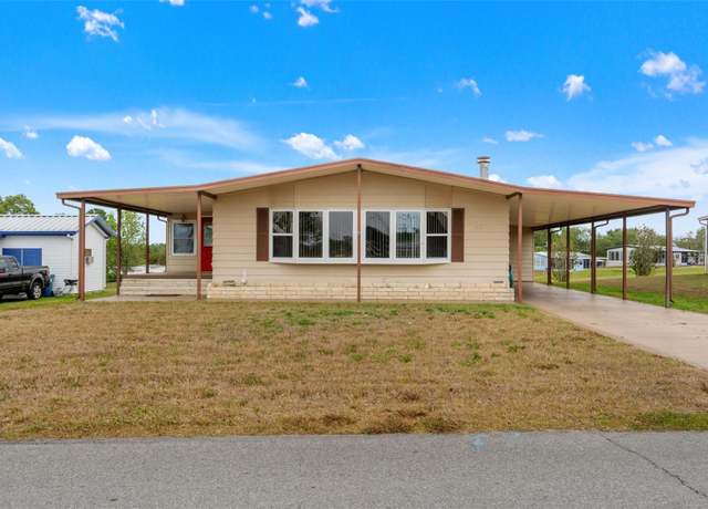 Property at 14823 Rialto Ave, Brooksville, FL 34613, 2 beds, 2 baths