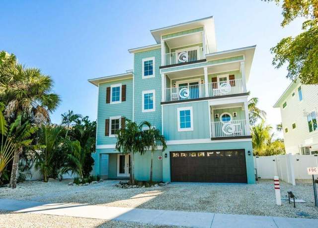 Property at 336 Avenida DE Mayo, Sarasota, FL 34242, 8 beds, 8.5 baths