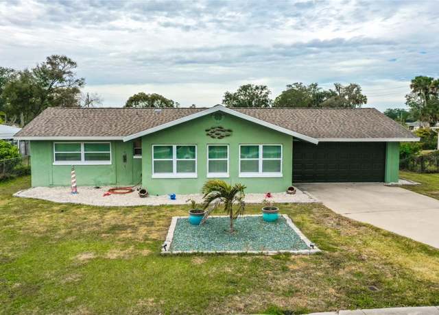 Property at 705 Wayne Ave, New Smyrna Beach, FL 32168, 2 beds, 2 baths