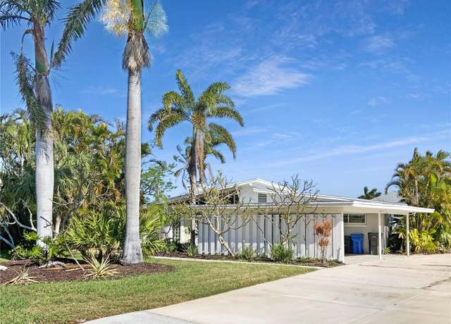 Property at 513 Flamingo Dr, Apollo Beach, FL 33572, 2 beds, 2 baths
