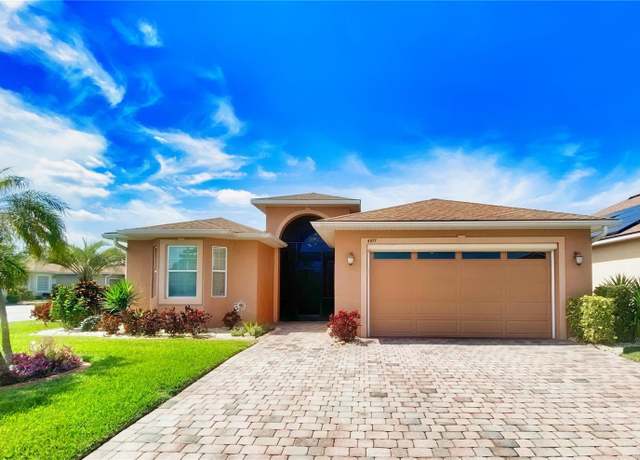 Property at 4577 Back Nine Dr, Winter Haven, FL 33884, 3 beds, 2 baths