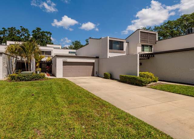 Property at 4207 Fairway Run, Tampa, FL 33618, 3 beds, 2.5 baths
