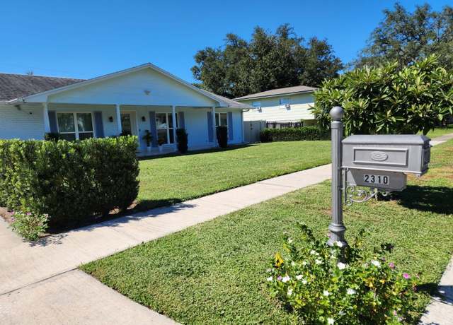 Property at 2310 Medford Ln, Brandon, FL 33511, 4 beds, 2 baths