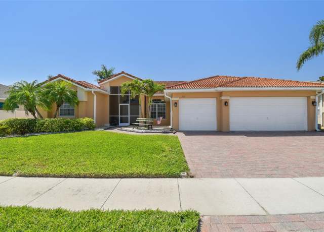 Property at 3737 Gaviota Dr, Sun City Center, FL 33573, 4 beds, 3 baths