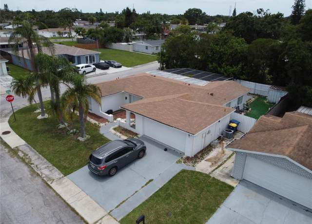 Property at 1715 Kenilworth St, Holiday, FL 34691, 3 beds, 2 baths
