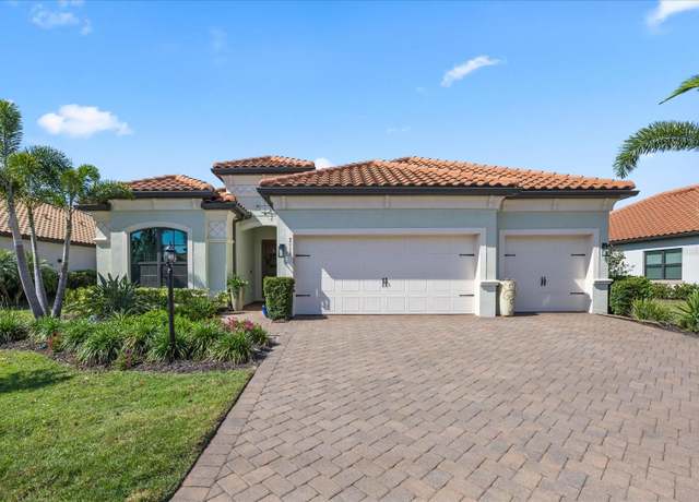 Property at 7113 Whittlebury Trl, Bradenton, FL 34202, 4 beds, 2 baths