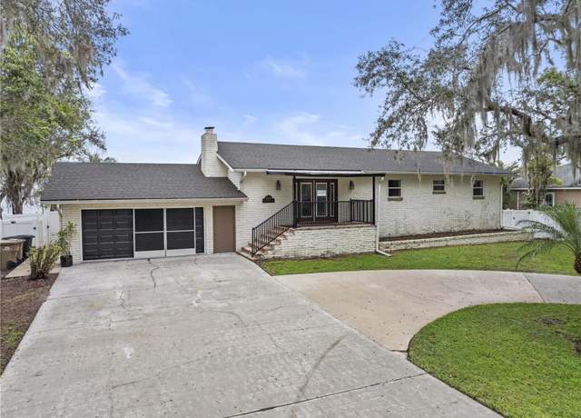 Property at 31400 Saunders Dr, Tavares, FL 32778, 4 beds, 2.5 baths