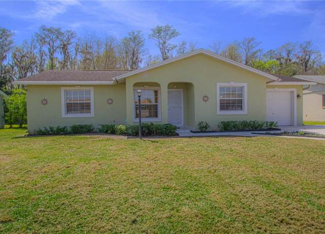 Property at 260 LA Paz Dr, Kissimmee, FL 34743, 3 beds, 2 baths