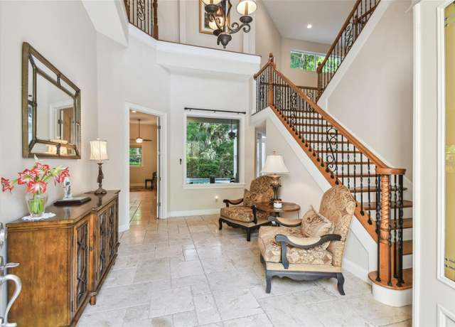 Property at 755 Cranes Ct, Maitland, FL 32751, 5 beds, 4.5 baths