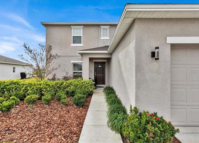 Property at 356 Quarry Rock Cir, Kissimmee, FL 34758, 4 beds, 2.5 baths