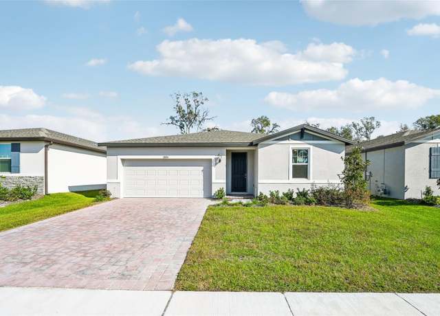 Property at 28054 Poppy Ct, Leesburg, FL 34748, 4 beds, 2 baths
