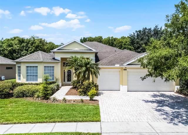 Property at 2026 Winding Oaks Dr, Orlando, FL 32825, 5 beds, 3 baths