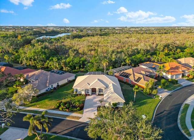 Property at 4941 Bridgehampton Blvd, Sarasota, FL 34238, 3 beds, 2 baths