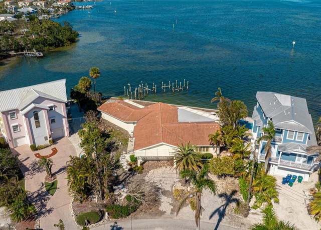 Property at 236 S Harbor Dr #34, Holmes Beach, FL 34217