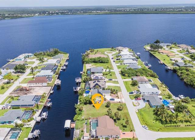 Property at 12374 Quinlan Ave, Port Charlotte, FL 33981