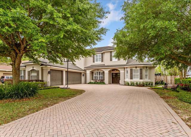 Property at 9880 Montclair Cir, Apopka, FL 32703, 5 beds, 3.5 baths