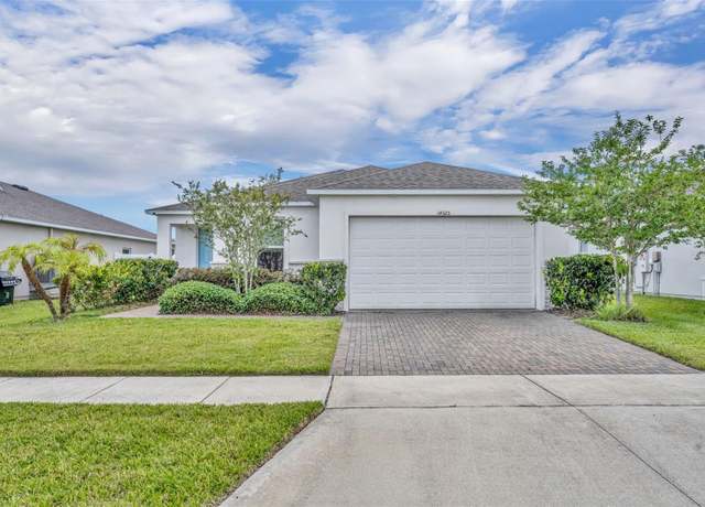 Property at 14325 Hidden Ct, Clermont, FL 34711, 3 beds, 2 baths