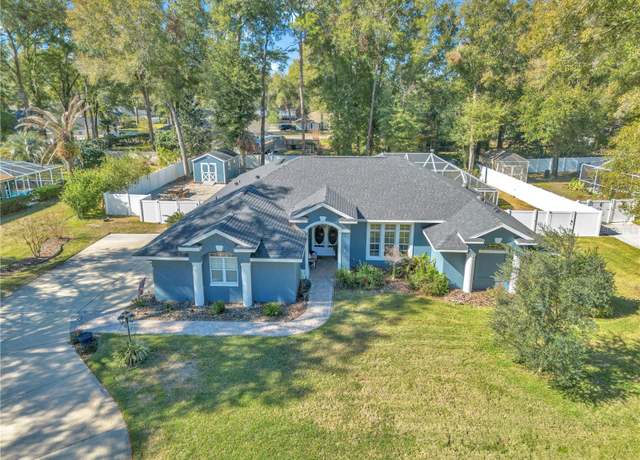 Property at 5579 SE 44th Cir, Ocala, FL 34480, 4 beds, 2.5 baths