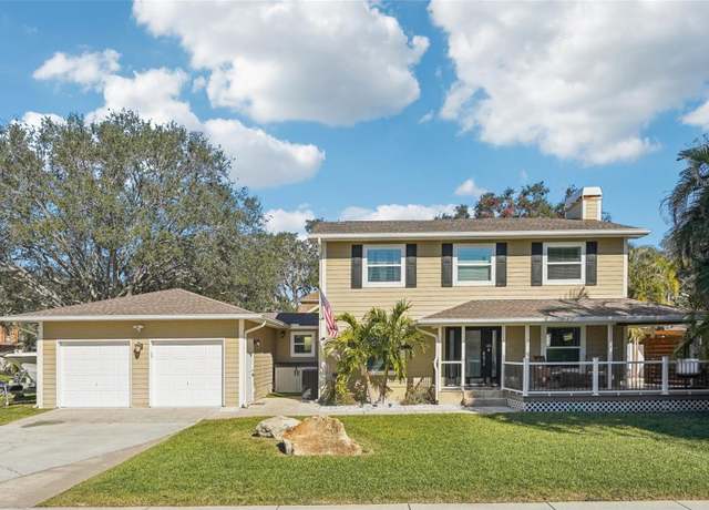 Property at 13945 75th Ave, Seminole, FL 33776, 3 beds, 2.5 baths