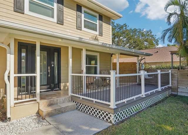 Property at 13945 75th Ave, Seminole, FL 33776, 3 beds, 2.5 baths