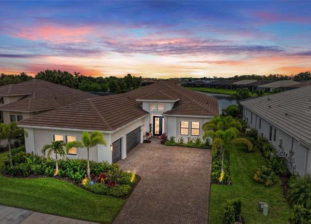 Property at 4915 Kiva Cir, Bradenton, FL 34211, 3 beds, 3 baths
