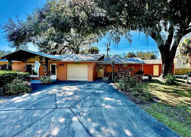 Property at 1202 12th St, Edgewater, FL 32132, 3 beds, 2 baths