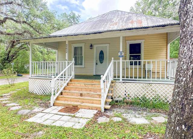 Property at 262 Pryor St, Brooksville, FL 34601, 2 beds, 1.5 baths