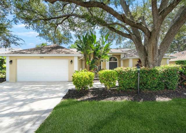 Property at 5141 Sunnydale Cir W, Sarasota, FL 34233, 3 beds, 2 baths