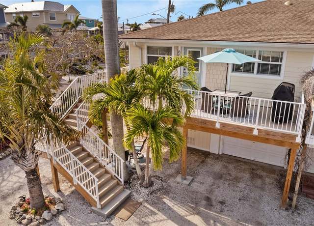 Property at 6925 Holmes Blvd, Holmes Beach, FL 34217, 2 beds, 2 baths