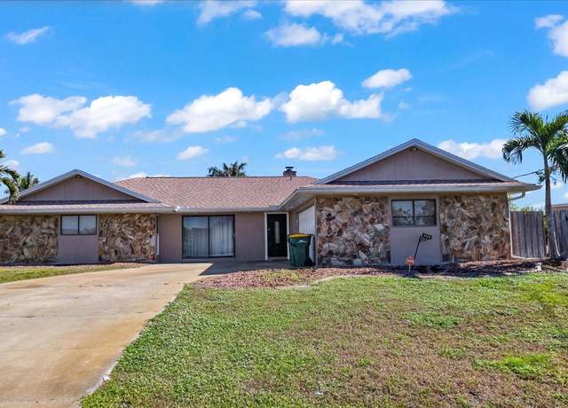Property at 3310 Middletown St, Port Charlotte, FL 33952, 4 beds, 3 baths