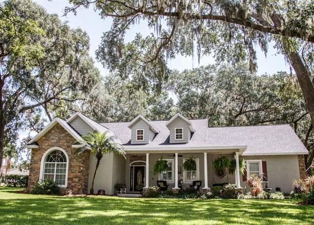 Property at 2906 Country Breeze Dr, Plant City, FL 33567, 3 beds, 2.5 baths