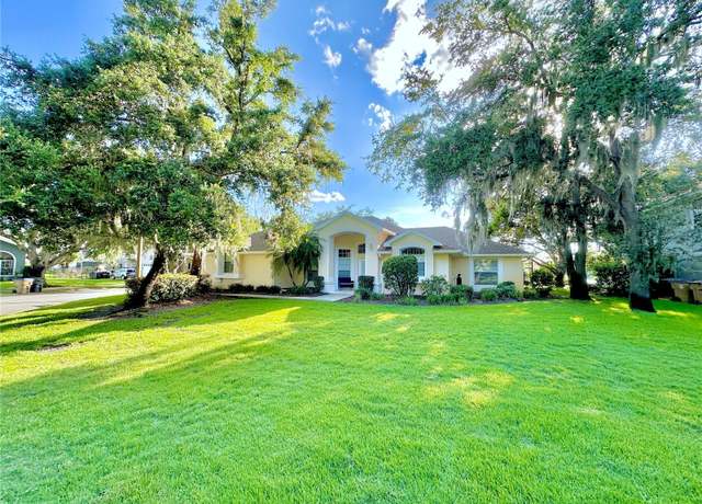 Property at 5205 Hammock Cir, St Cloud, FL 34771, 4 beds, 2 baths