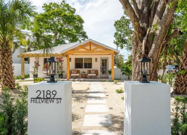 Property at 2189 Hillview St, Sarasota, FL 34239, 3 beds, 3 baths