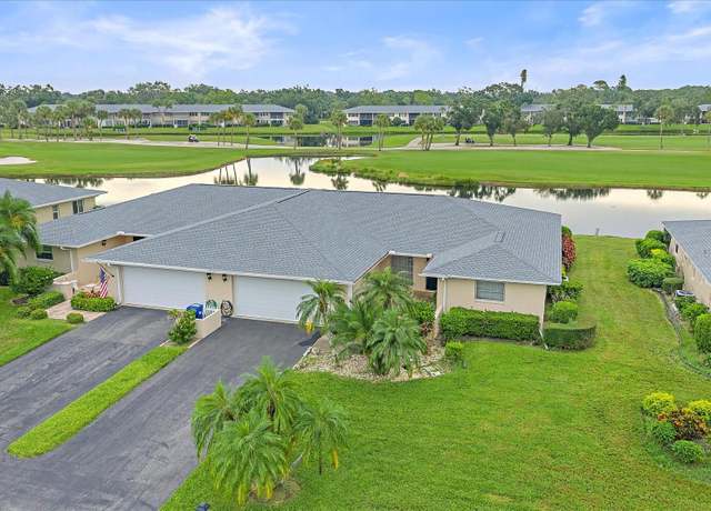 Property at 7077 W Country Club Dr N, Sarasota, FL 34243, 3 beds, 2 baths