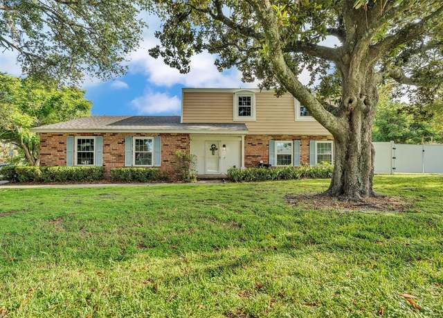 Property at 1910 Clubhouse Rd, Lakeland, FL 33813, 4 beds, 2.5 baths