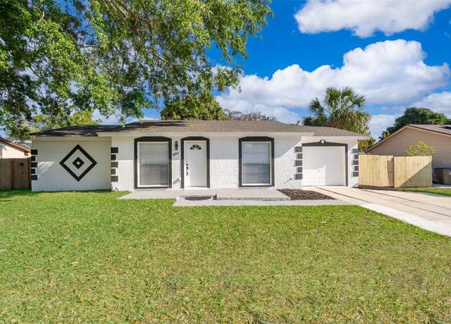 Property at 201 LA Paz Dr, Kissimmee, FL 34743, 2 beds, 2 baths