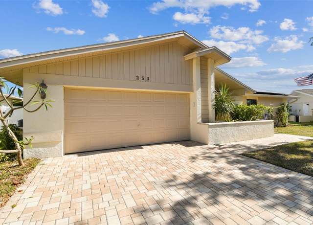 Property at 254 Timberview Dr, Safety Harbor, FL 34695, 4 beds, 2.5 baths