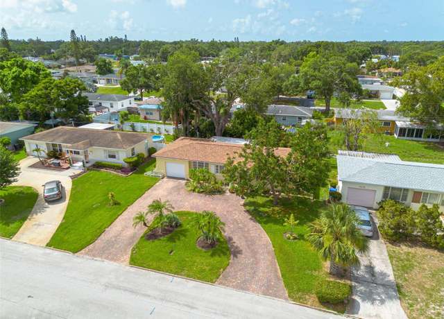 Property at 5262 25th Ave N, St Petersburg, FL 33710, 2 beds, 1 bath