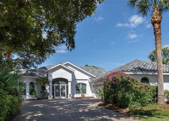 Property at 2085 Sandhill Ln, Nokomis, FL 34275, 3 beds, 2.5 baths