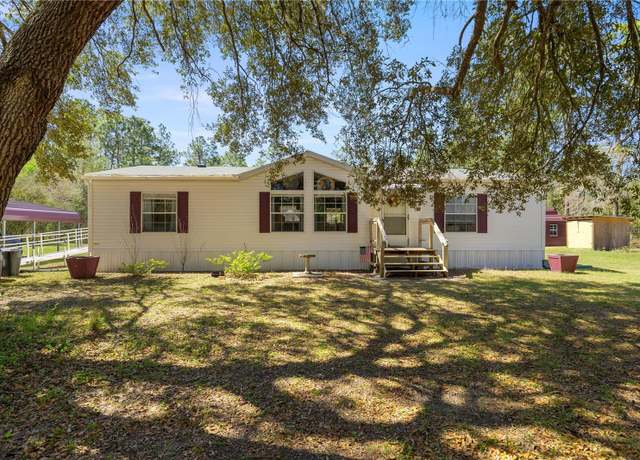 Property at 2670 SE 141st Ave, Morriston, FL 32668, 3 beds, 2 baths