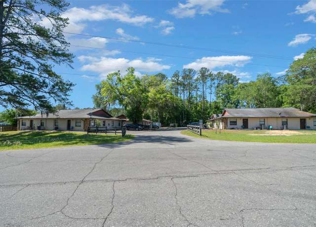 Property at 403 NE 11th Ave, Williston, FL 32696, 2 beds, 1 bath