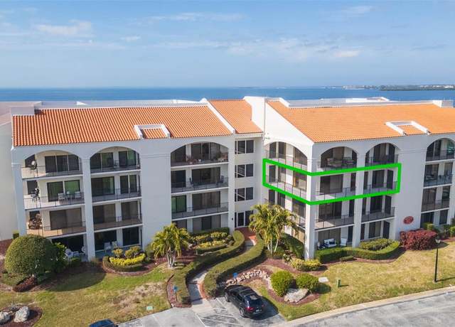 Property at 438 Mariner Dr, Tarpon Springs, FL 34689, 2 beds, 2 baths