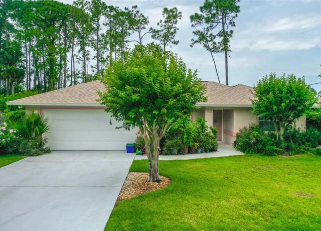 Property at 10 Eastwood Dr, Palm Coast, FL 32164, 3 beds, 2 baths
