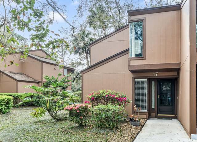 Property at 17 Masters Ct, Palm Coast, FL 32137, 2 beds, 2 baths