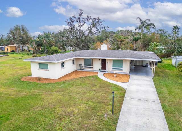 Property at 218 6th Ave SW, Ruskin, FL 33570, 2 beds, 2 baths